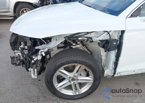 2024 Audi Q5 Premium 55 Tfsi E S Line Quattro S Tronic z USA, uszkodzony, nr VIN WA1G2AFY6R2121333